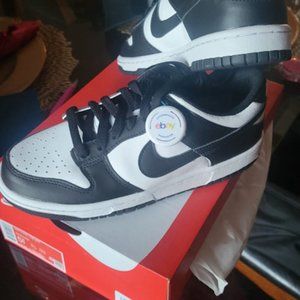 nike dunk low panda size5.5y  in women size 7